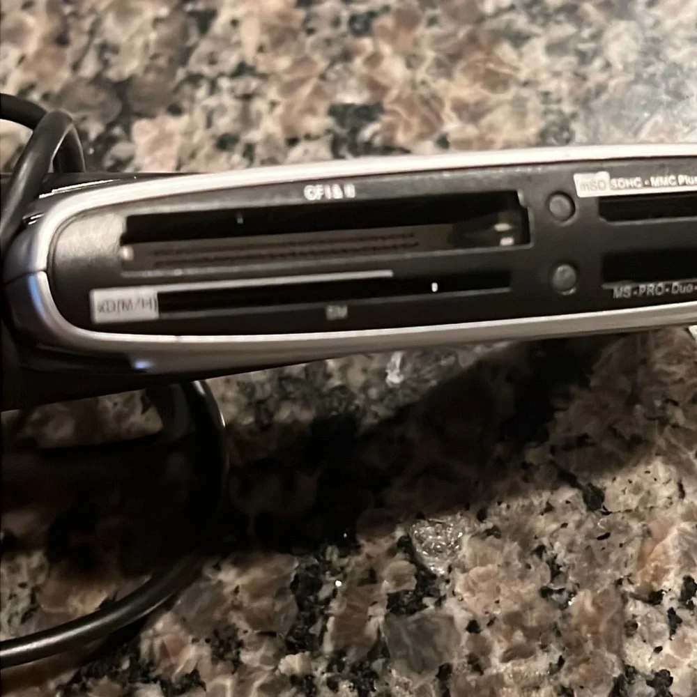SanDisk ImageMate 12 in 1 SDDR-89 Card Reader